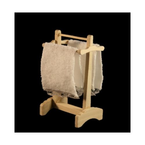 Handtuchalter mit 2 weissen Handtüchern Holz natur