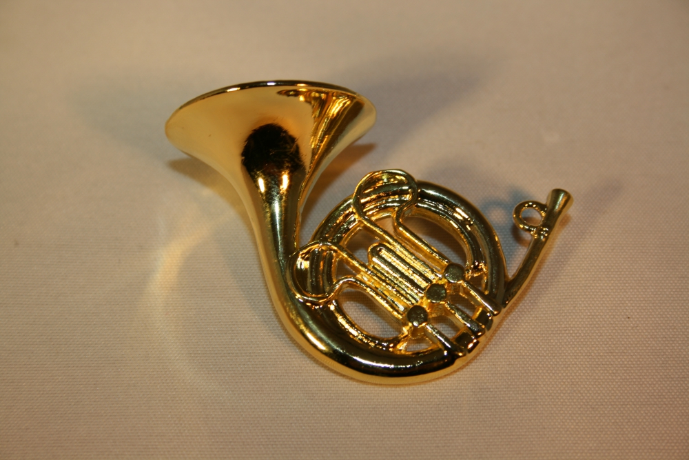 Gold Blasinstrument aus Metall Horn 6cm SKSpielwaren